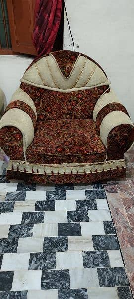 3 seter aur 2 alg sofa set candetion 10 /9 2