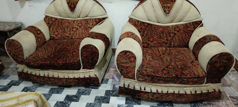 3 seter aur 2 alg sofa set candetion 10 /9 3