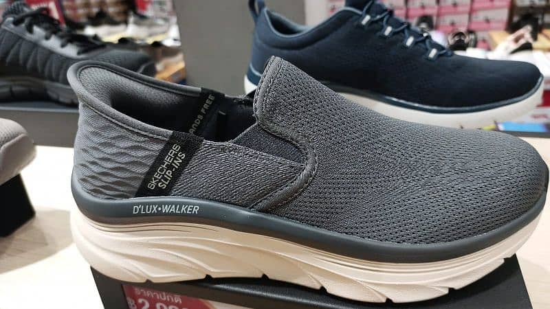 Skechers D'Lux Walker-Oxford (Slip-Ins) 1