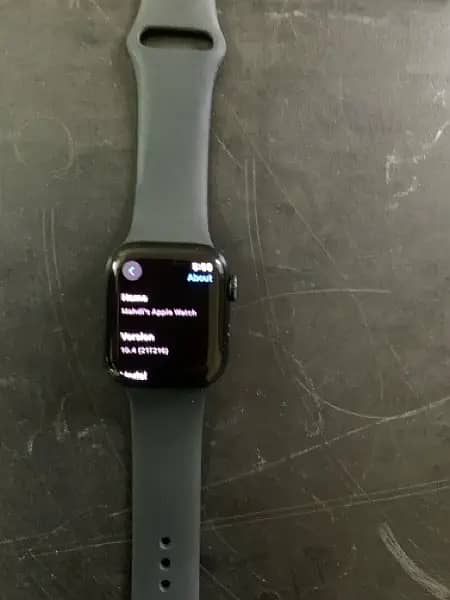 Apple Series 7 (41mm) 95% Battery Urgent Sale 3