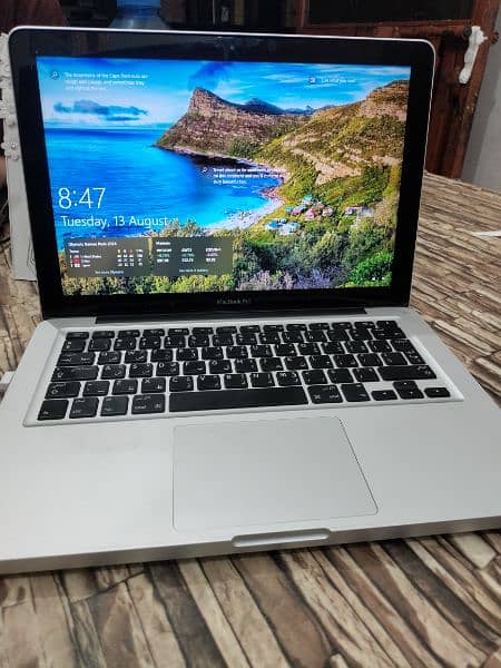 MacBook Pro 256gb SSD 1.5gb Graphics card 0