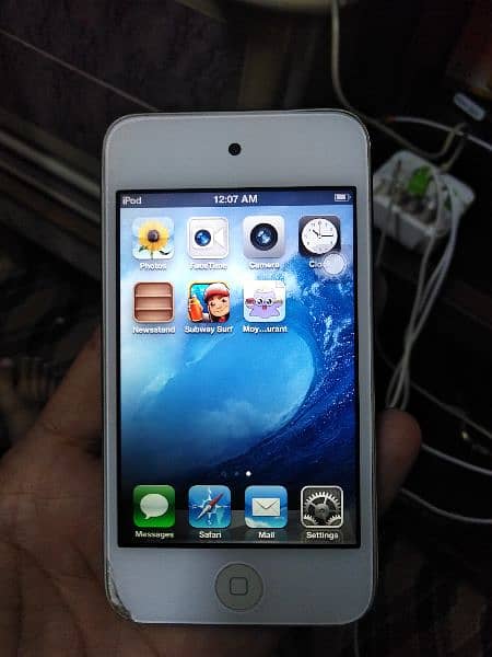 Apple ipod 4th generation 8GB 8