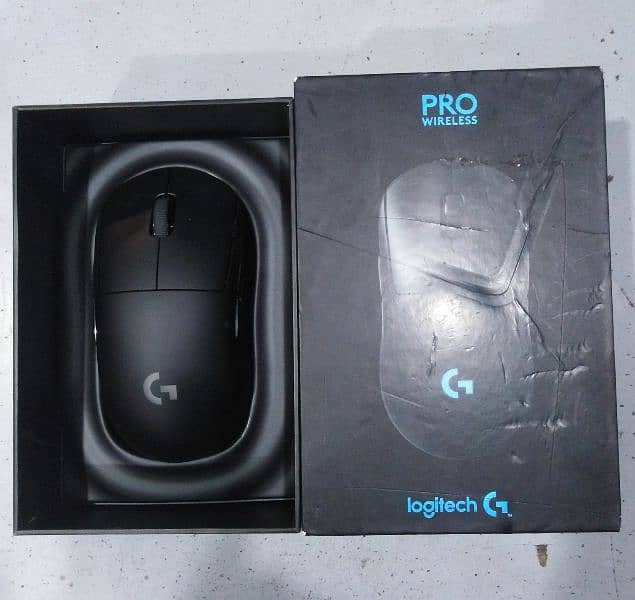 Logitech G PRO Lightspeed Wireless Mouse 3