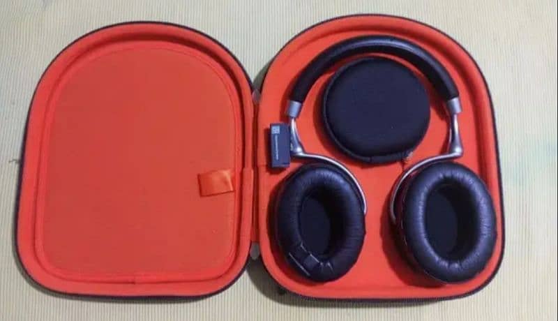 Parrot Zik Wireless Bluetooth Headphones 4