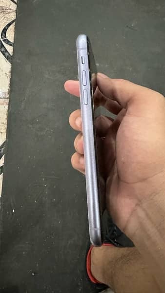 iphone 11 jv 64 GB 1