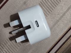 20 W apple original charger 0