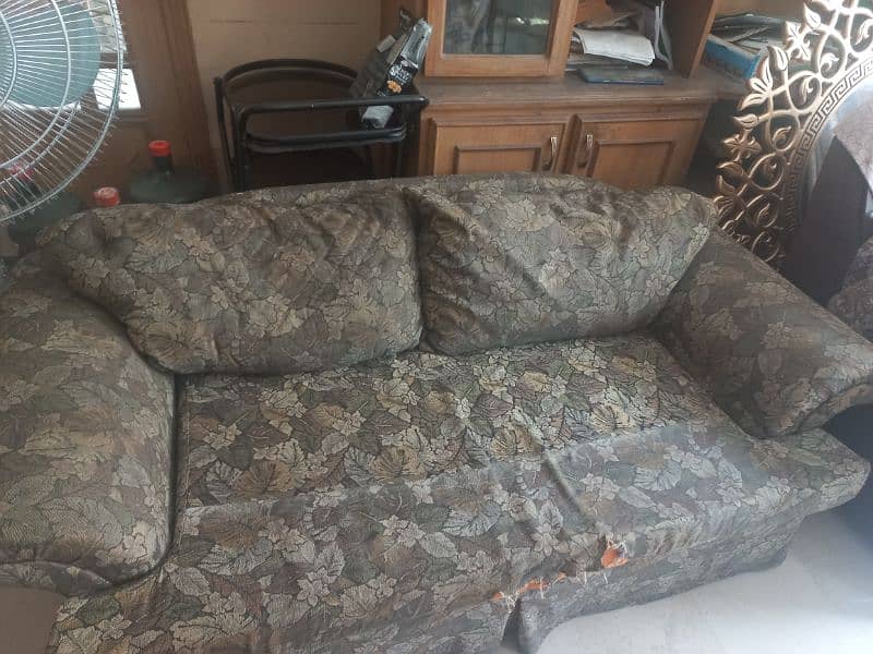 sale! 2 seater! sofa 1