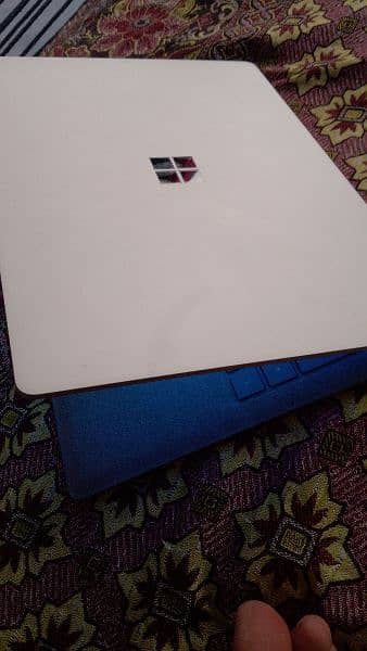 surface laptop 2 i5 8th generation 2