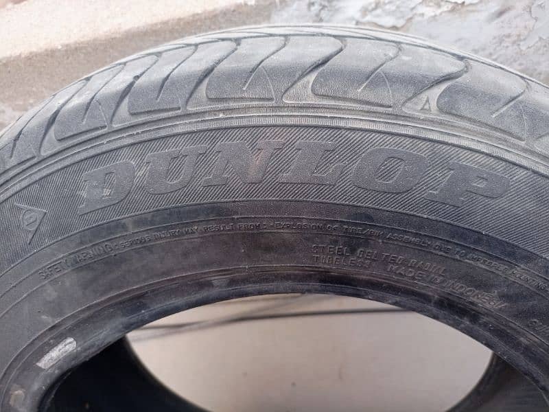 CAR TYRES BRANDED IN REASONABLE PRICE 6