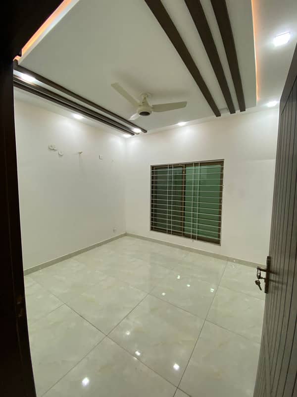 Precinct 1 available for Rent 272 sq yards in Bahria Town Karachi 20