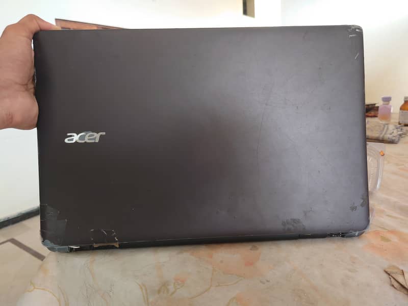 Acer aspire E5 511

I3 4500U 8GB 320GBFor office N Graphic design 0