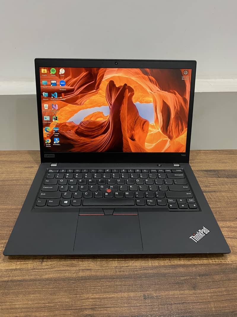 Lenovo Thinkpad T490 (Touchscreen) 5