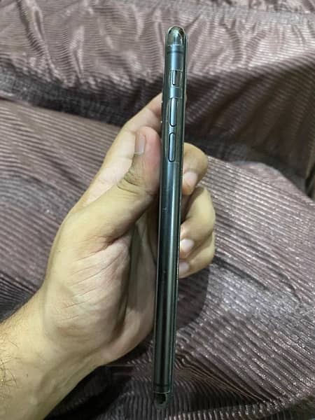 Iphone 11 pro max 64 gb non pta Factory Unlock 2