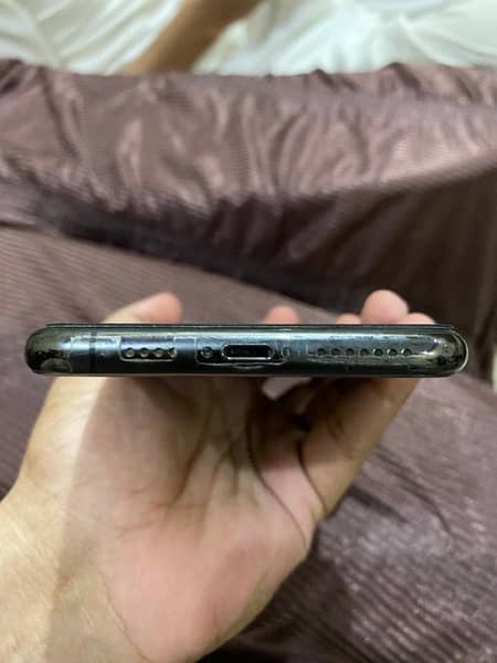 Iphone 11 pro max 64 gb non pta Factory Unlock 6