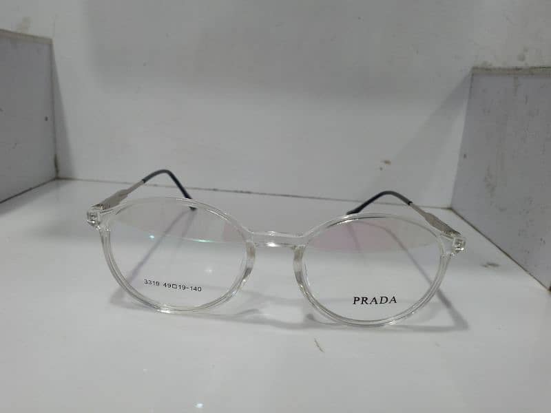 Transparent assthetic glasses 1