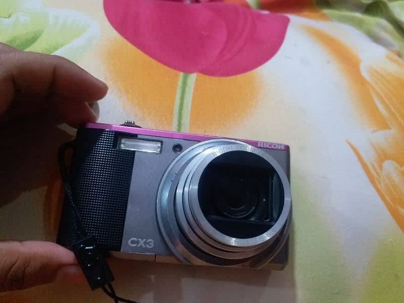 Ricoh cx3. bilkul ok ha 8