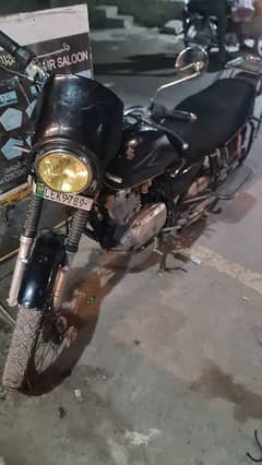 suzuki  gs 150  Black colour