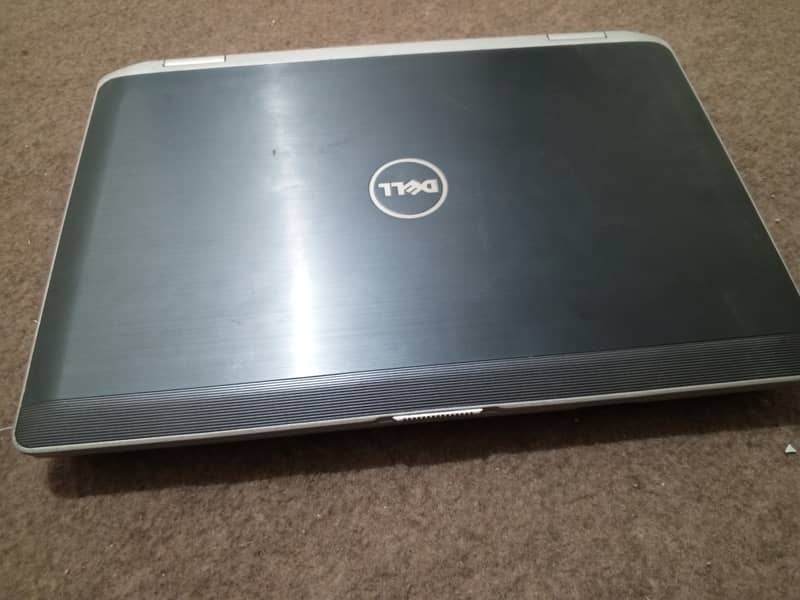 Dell Laptop 3