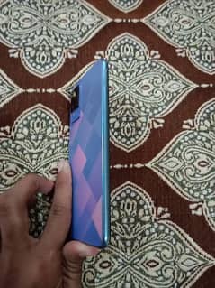 vivo v21e 10 by 10 condition