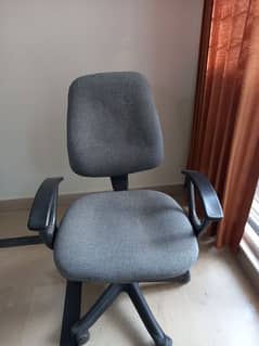 Boss computer chair