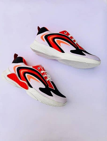 Man comfortable sports shoes 5