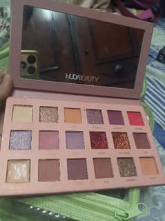 original Huda beauty palate.