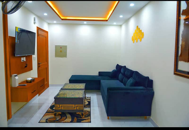 One bedroom luxury apartment for rent on daily basis in bahria town lahore 1