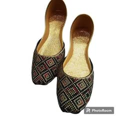 Women's Leather Embroidered khussa