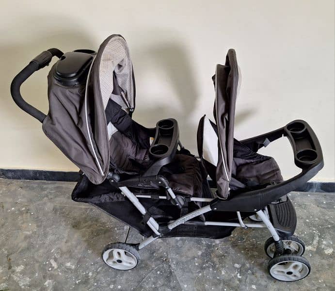 GRACO - Duo Glider Double Stroller - Almost Brand New 11