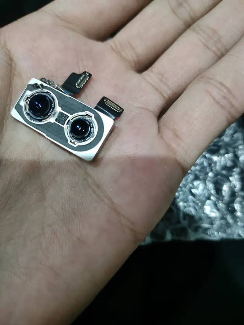 Iphone xs xs max or 12 pro max. Genuine camera 0