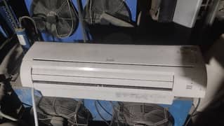 Mitsubishi  2 ton  AC heat and coll new condition gass lock