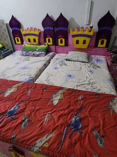 Bed's Aladin style with meters 0