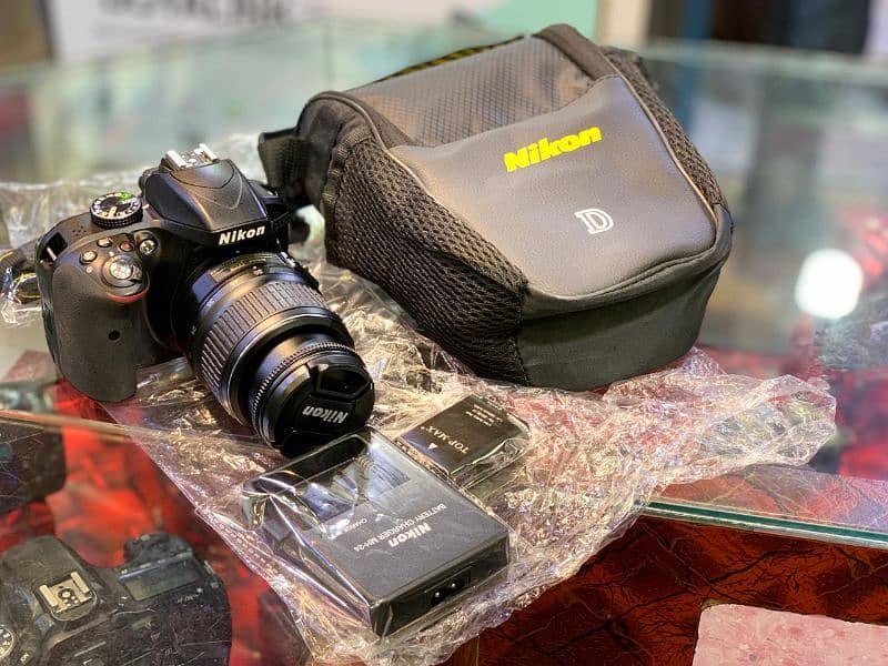 dslr camera d3300 kit lens 18/55 wahatsapp and sim 03212306356 1