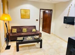 One bedroom luxury apartment for rent on daily basis in bahria town lahore