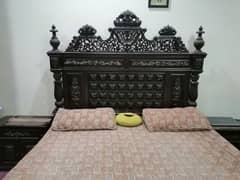 Chinyoti King Size Bed Set With Coffee Chairs