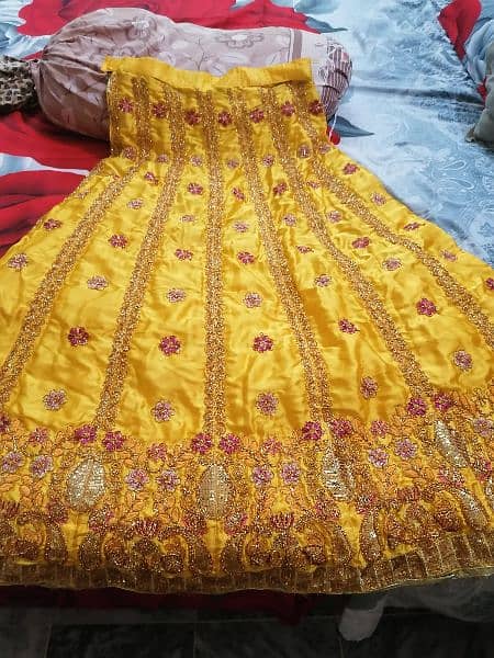 mehndi lehnga. . 2