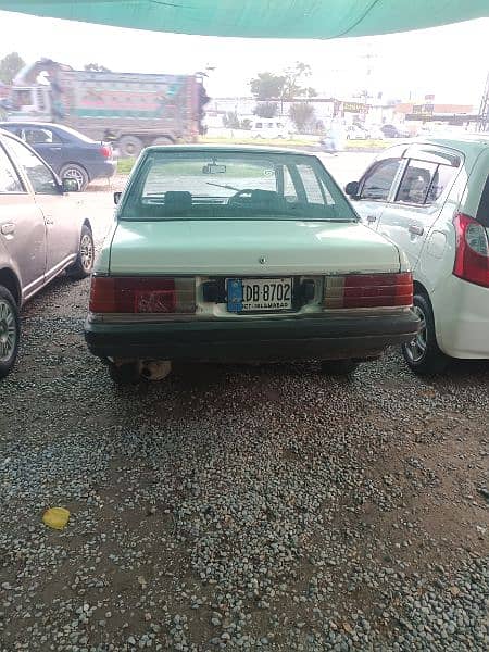 Nissan Sunny 1988 5