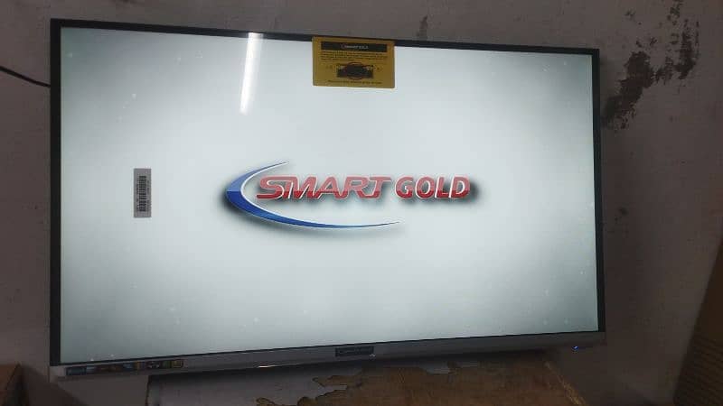 32" ANDROID WOOFER LED TV! in NNN SALE! 0