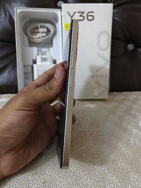 URGENT SALE MY VIVO Y36 (8GB+128GB) 10/10 CONDITION UNDER WARRANTY 8