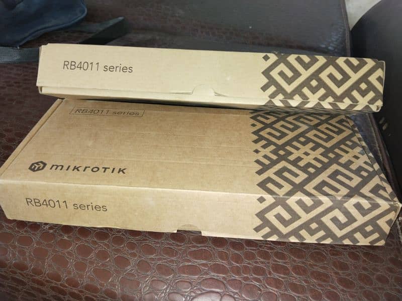 MIKROTIK ROUTER BOARD 4011 BOX PACK 1