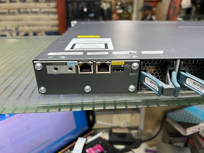 Cisco 3560X-24PS Gigabit POE Switch 2