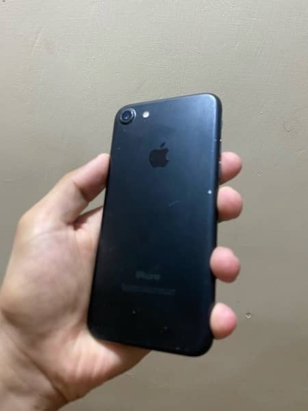 iphone 7 128gb pta approved 1