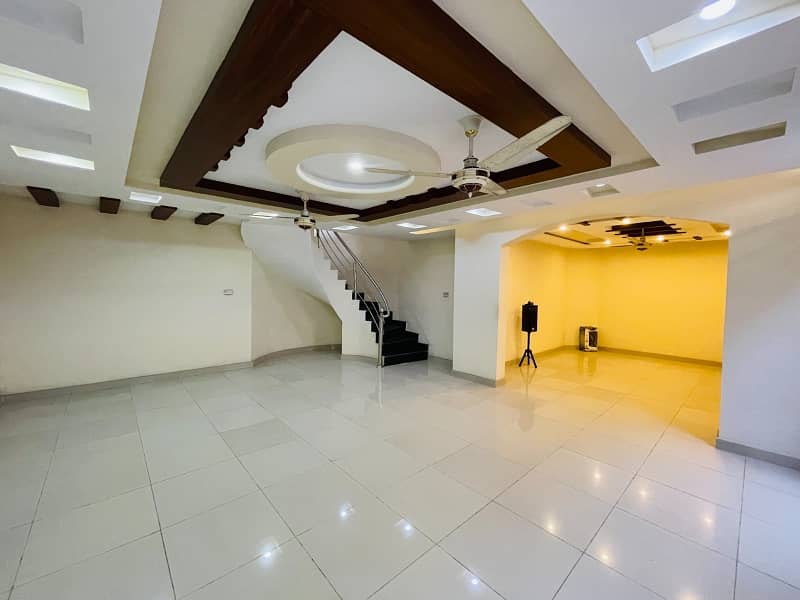 Gorgeous 1 Kanal House For sale Available In Citi Housing Society 26