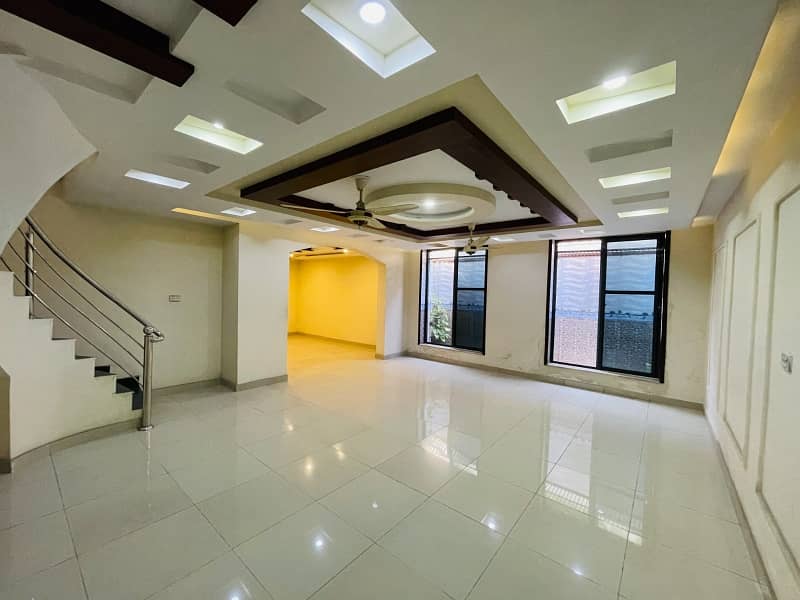 Gorgeous 1 Kanal House For sale Available In Citi Housing Society 29