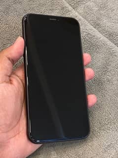 iPhone XR 0