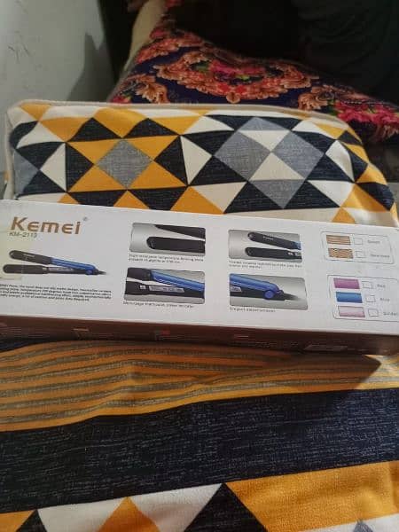 kemei straightener purple and black combination color for sale 3