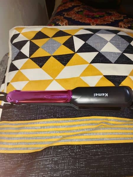 kemei straightener purple and black combination color for sale 6