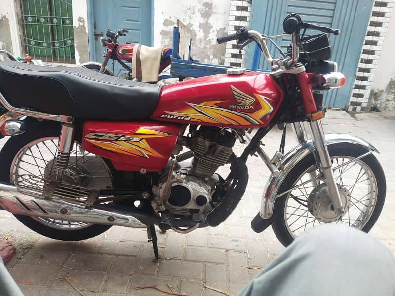 Honda 125 Mint Condition 1