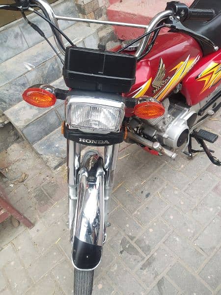 Honda 125 Mint Condition 3