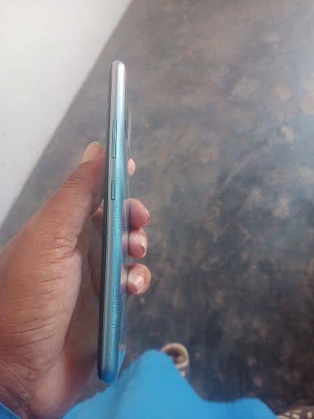 infinix hot 10 4/128 2